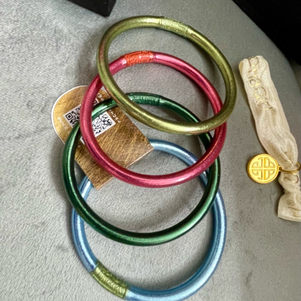 Budhagirl Bangle Bracelet Set (4) New!